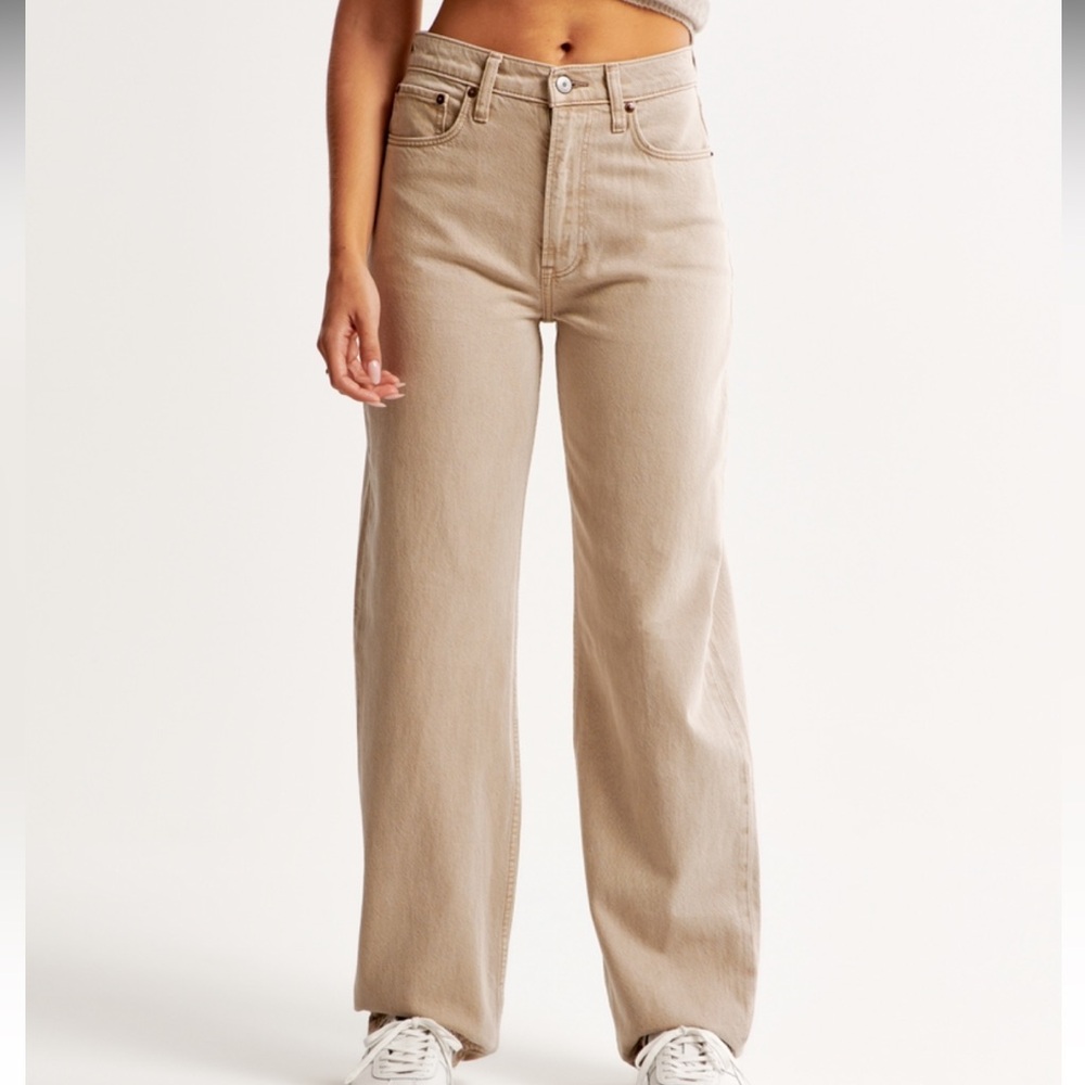 Abercrombie High Ride Taper Jean NWT